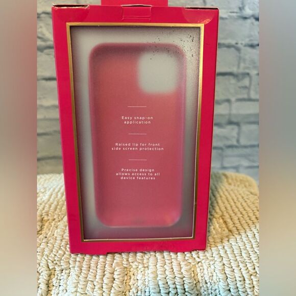 MVMT Bright Pink Magnetic Silicone iPhone Case - Picture 2 of 2